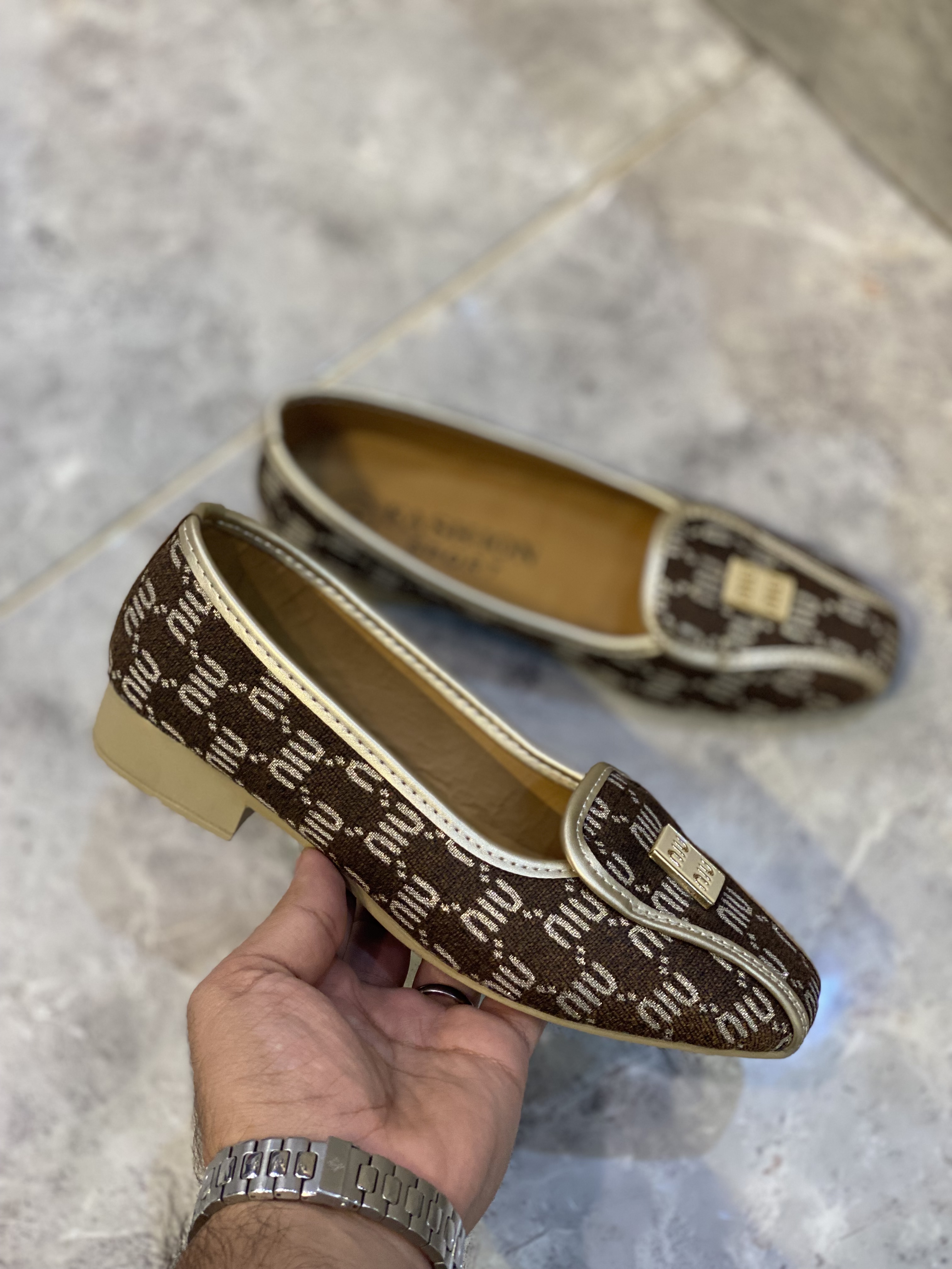 کالج MIU MIU مشکی و قهوه ای سایز 37 تا 40