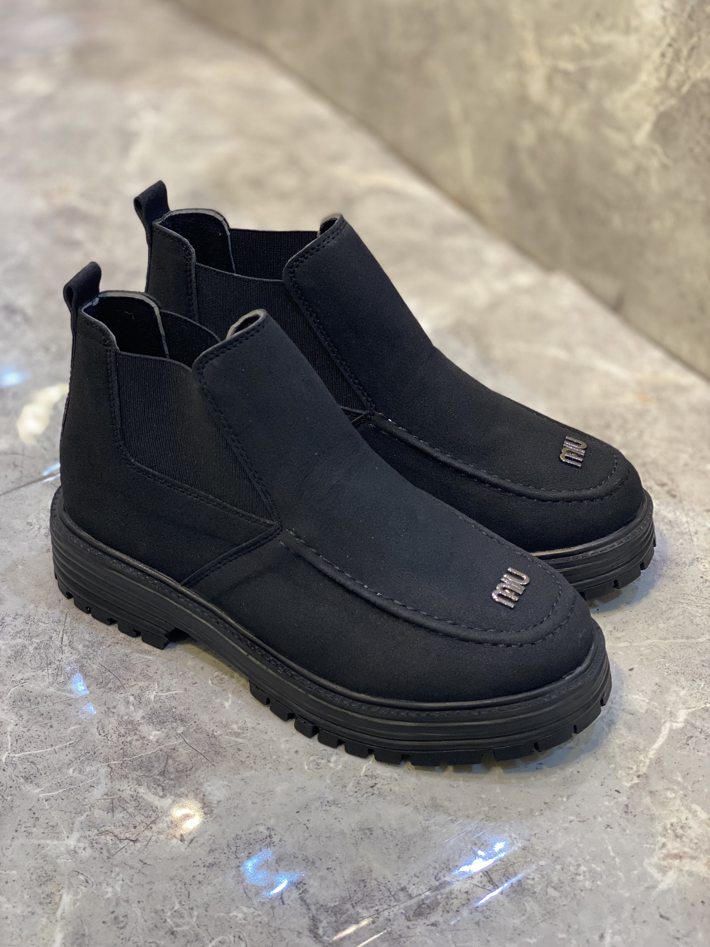 نیمبوت زنانه زیره پیو miu miu سایز 37 تا 40