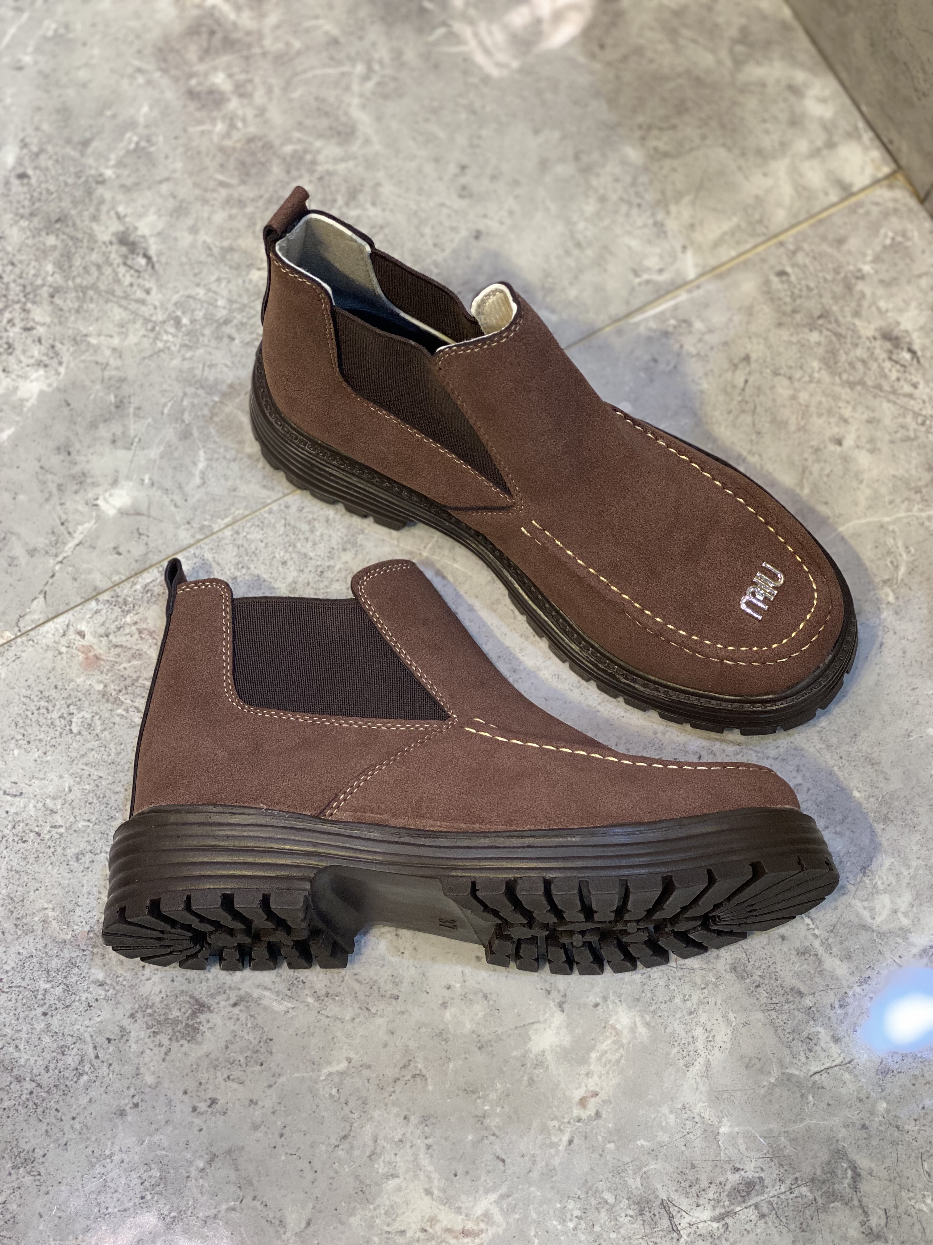 نیمبوت زنانه زیره پیو miu miu سایز 37 تا 40